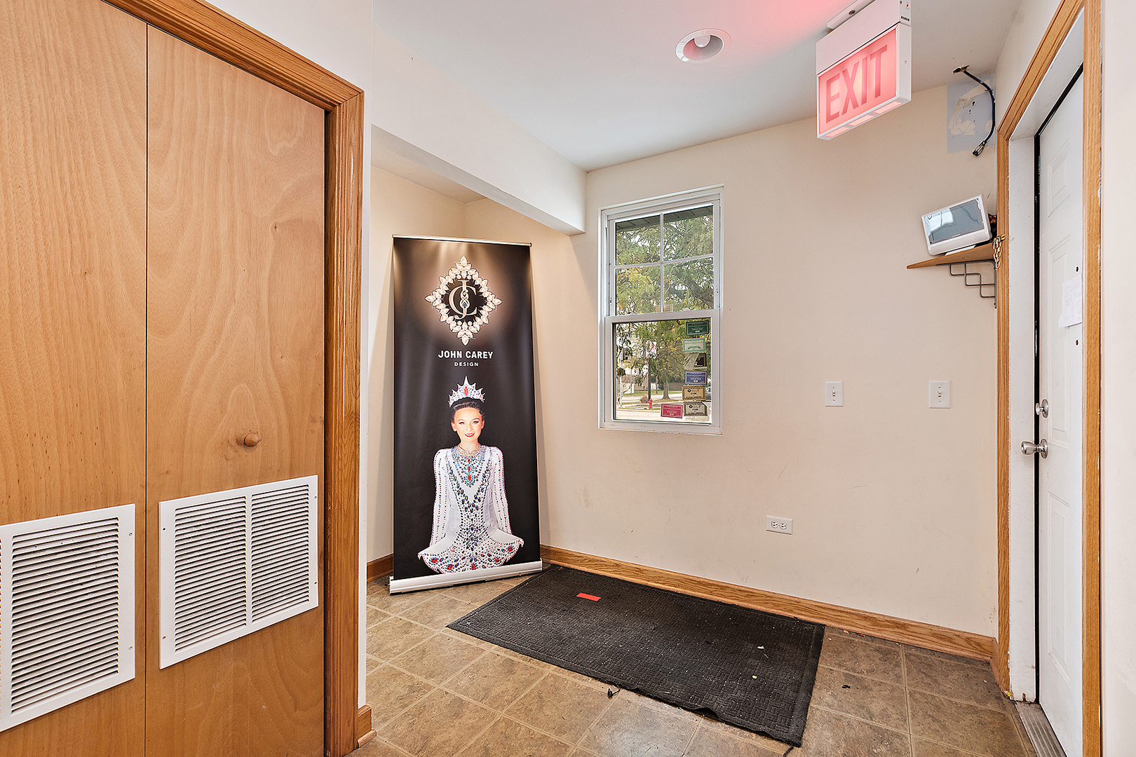 6401 W 107th Street, Worth, IL 60482