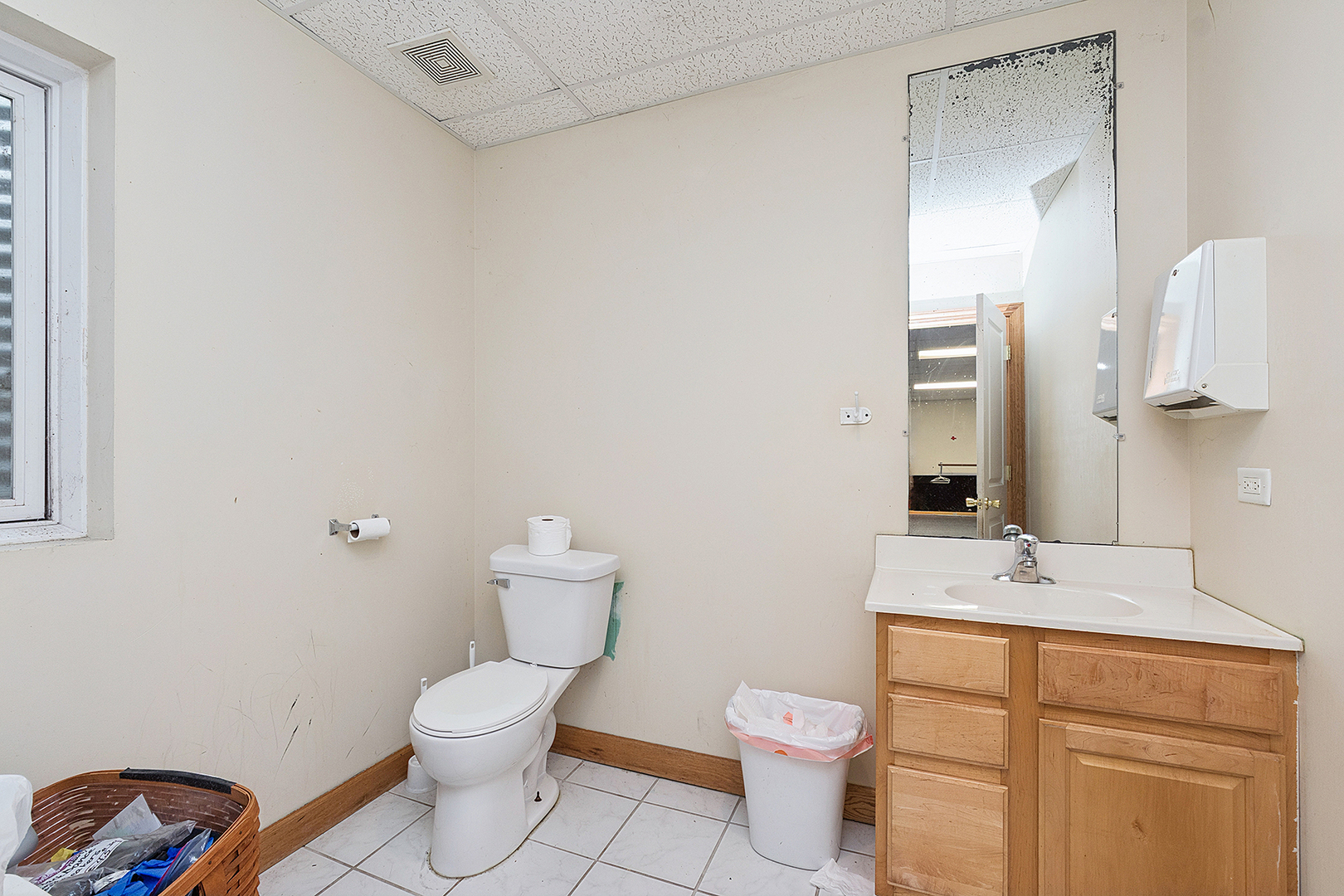 6401 W 107th Street, Worth, IL 60482