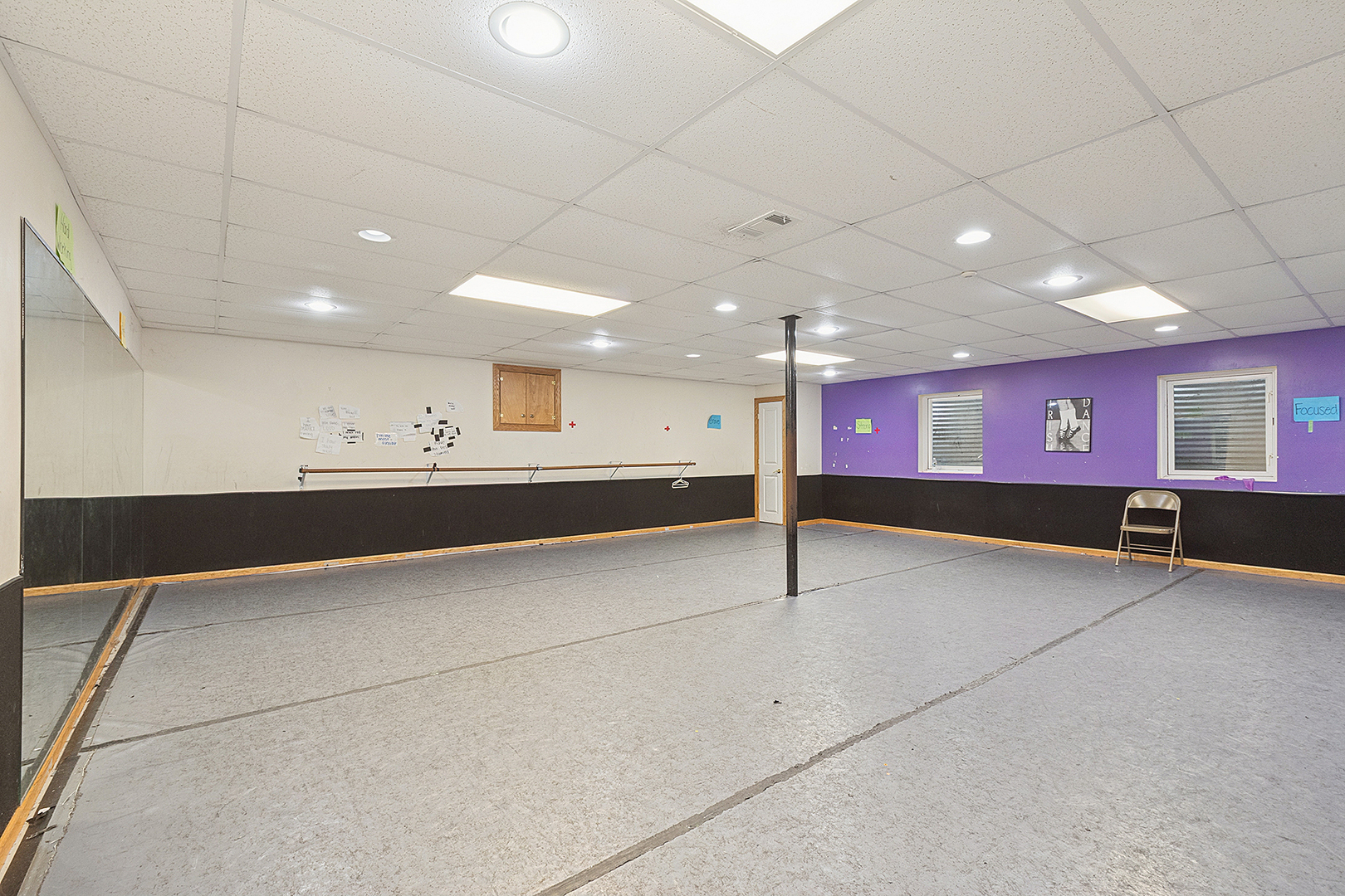 6401 W 107th Street, Worth, IL 60482