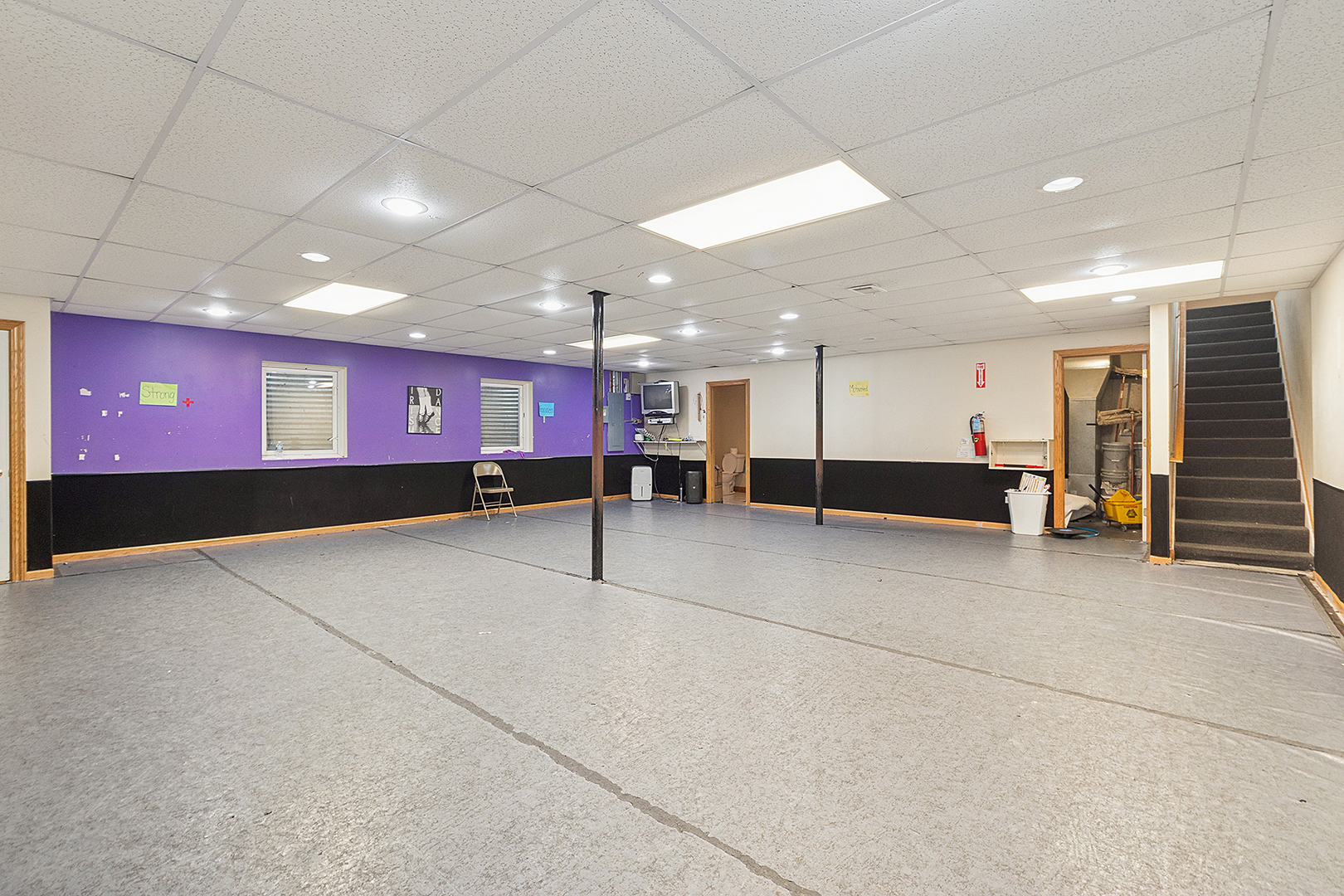 6401 W 107th Street, Worth, IL 60482