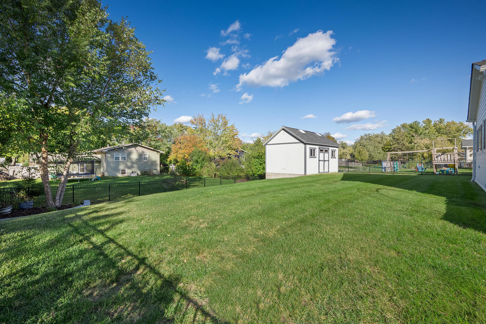 742 Ridgeview Street, Downers Grove, IL 60516