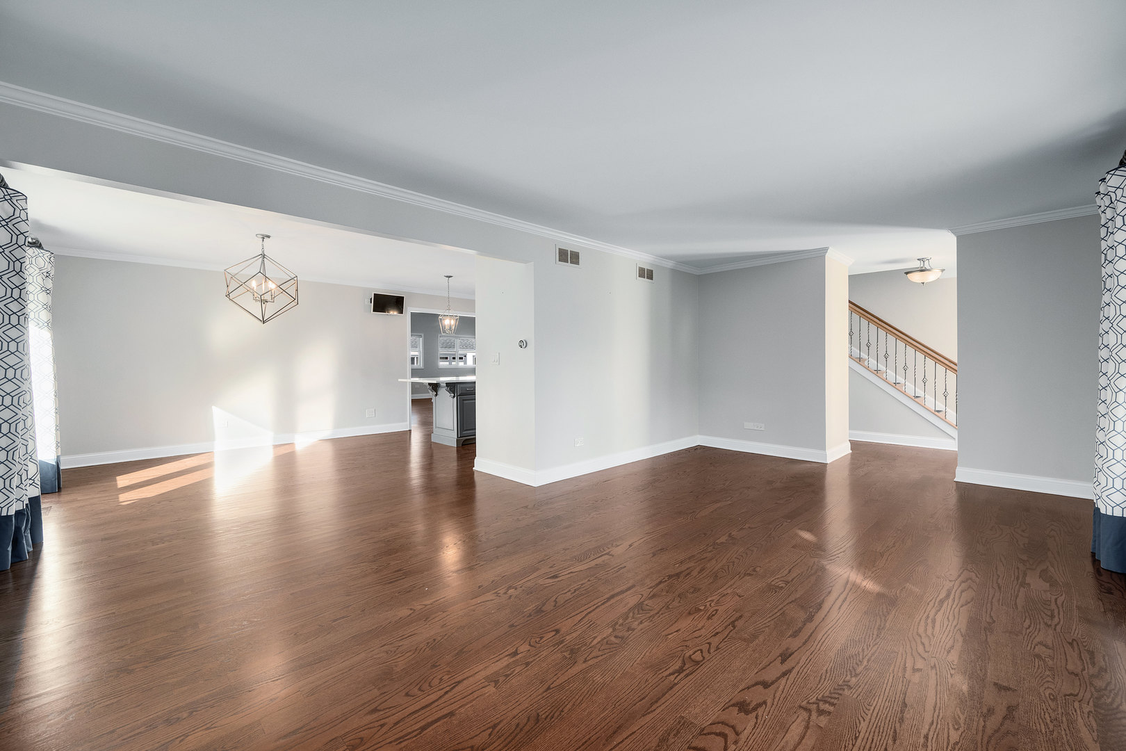 742 Ridgeview Street, Downers Grove, IL 60516