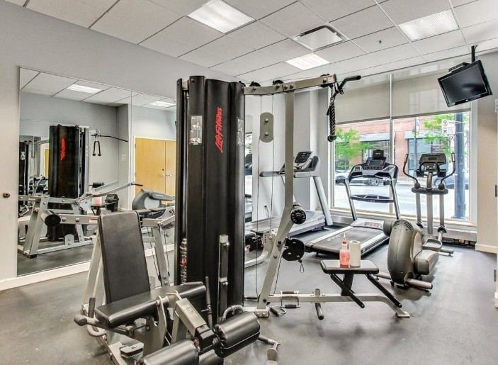757 N Orleans Street #1206, Chicago, IL 60601