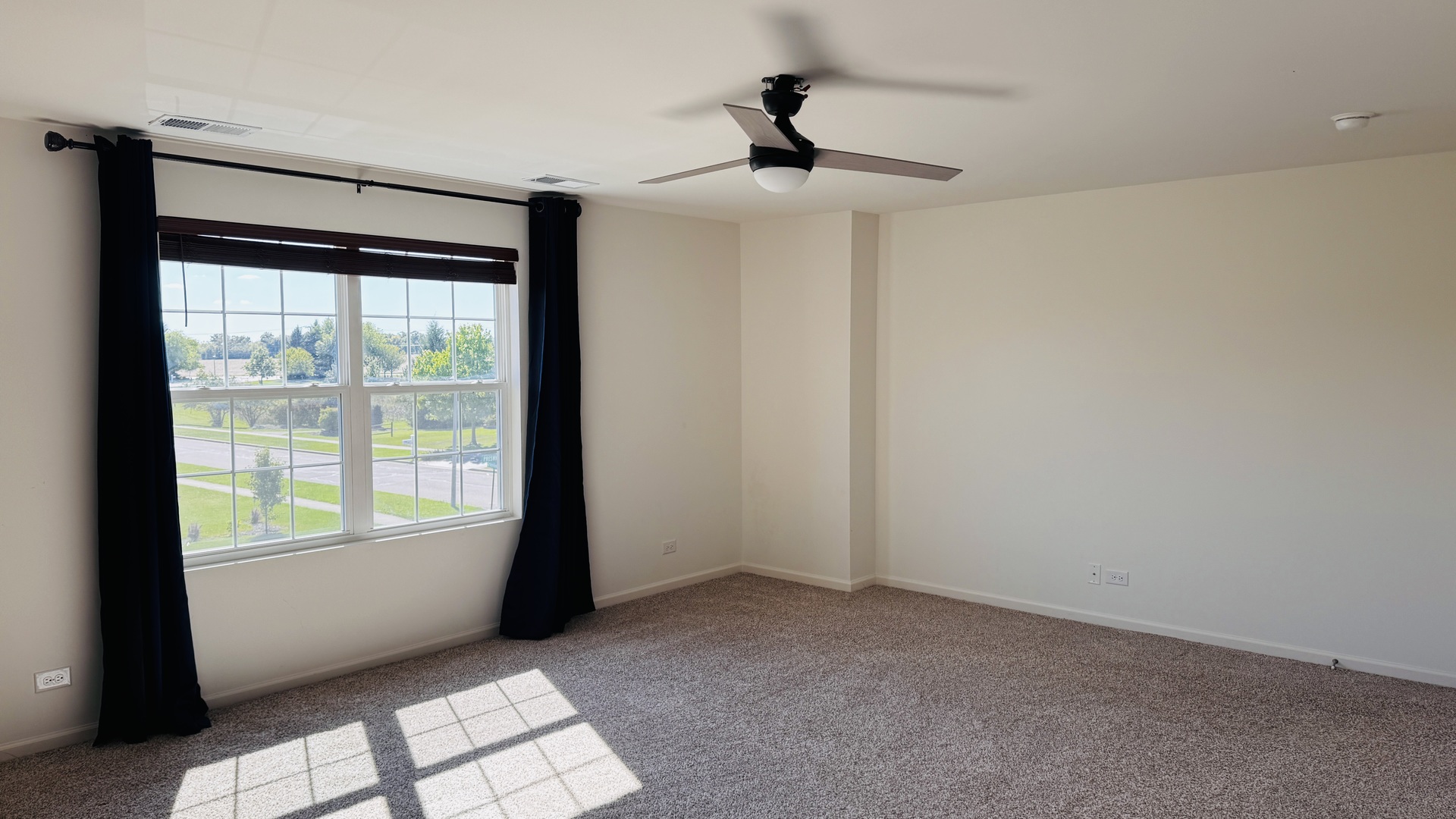 2101 Preswick Lane, Woodstock, IL 60098