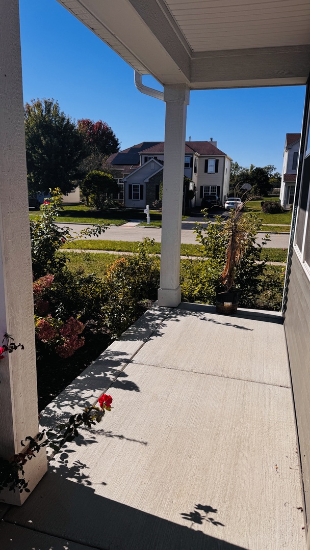 2101 Preswick Lane, Woodstock, IL 60098