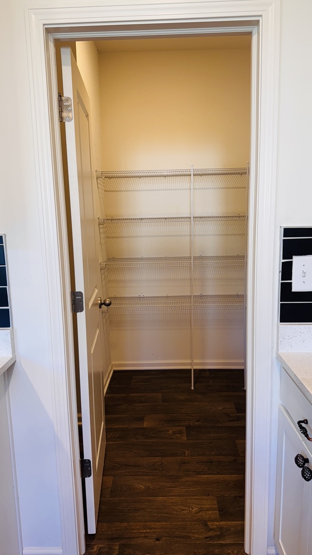 2101 Preswick Lane, Woodstock, IL 60098