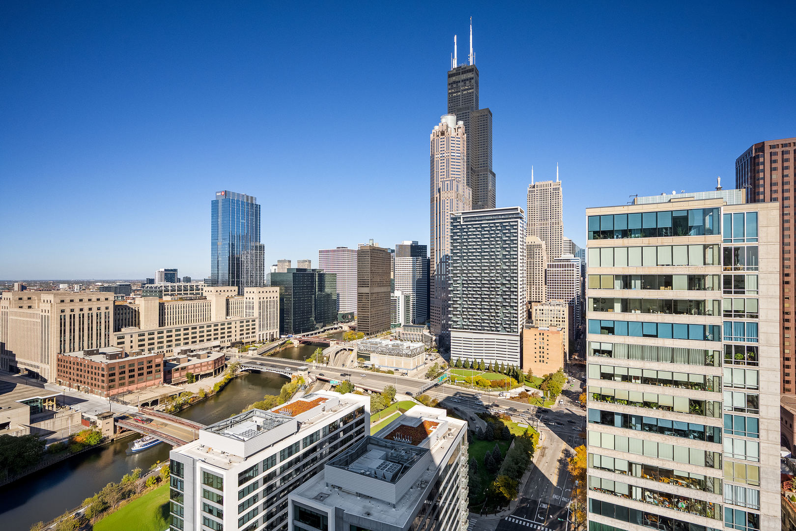 701 S Wells Street #3006, Chicago, IL 60607