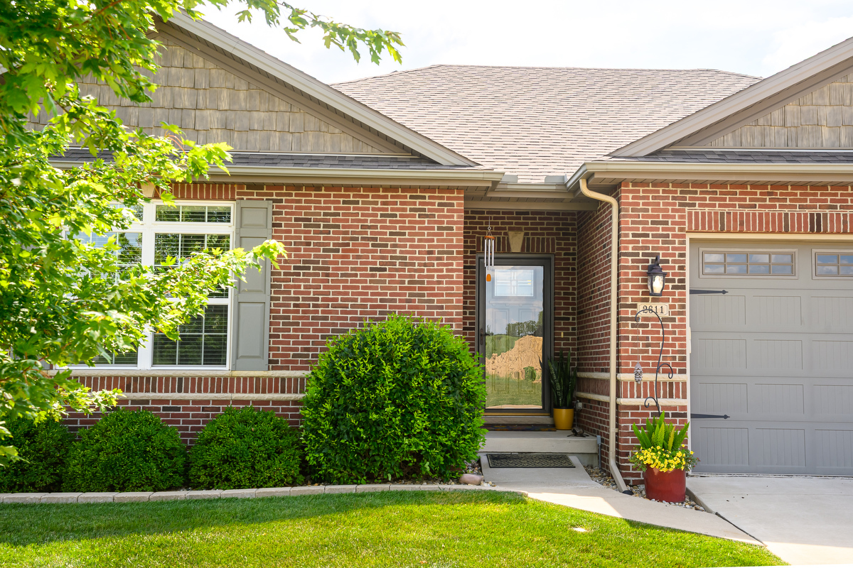 2611 Piney Run, Bloomington, IL 61705