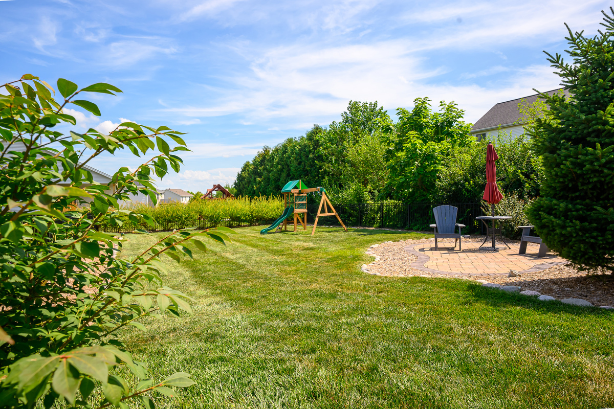 2611 Piney Run, Bloomington, IL 61705