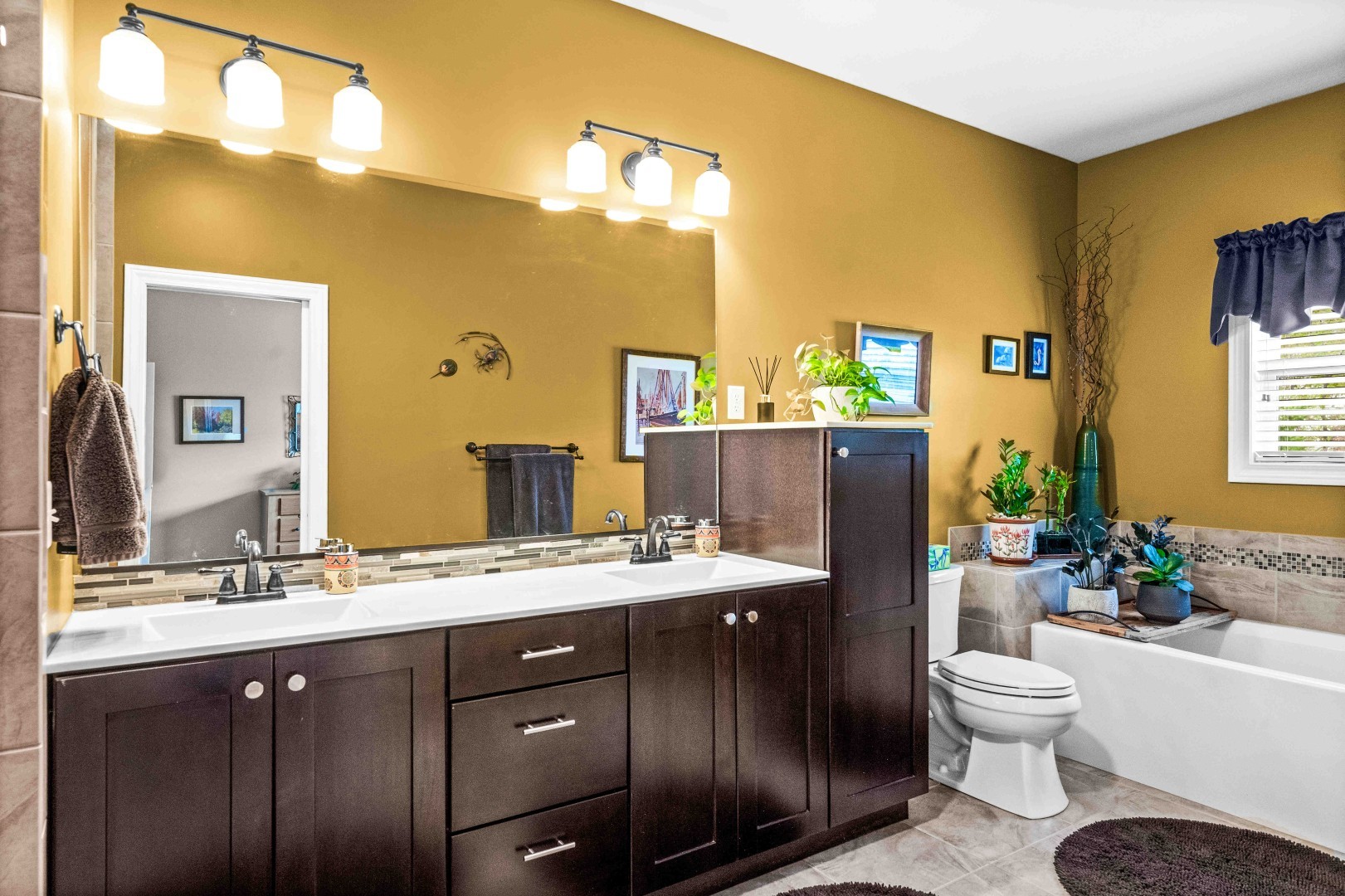 2611 Piney Run, Bloomington, IL 61705