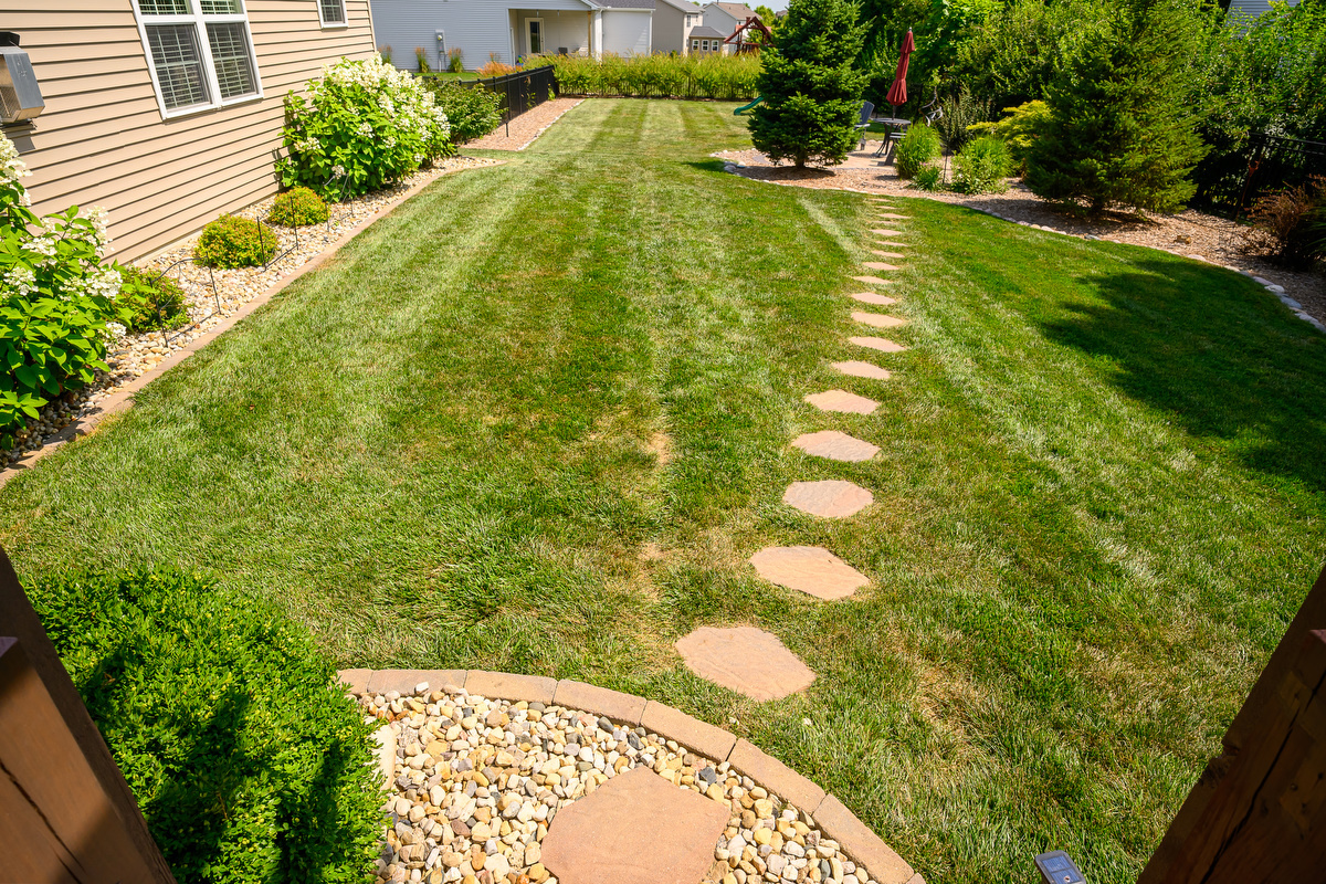 2611 Piney Run, Bloomington, IL 61705