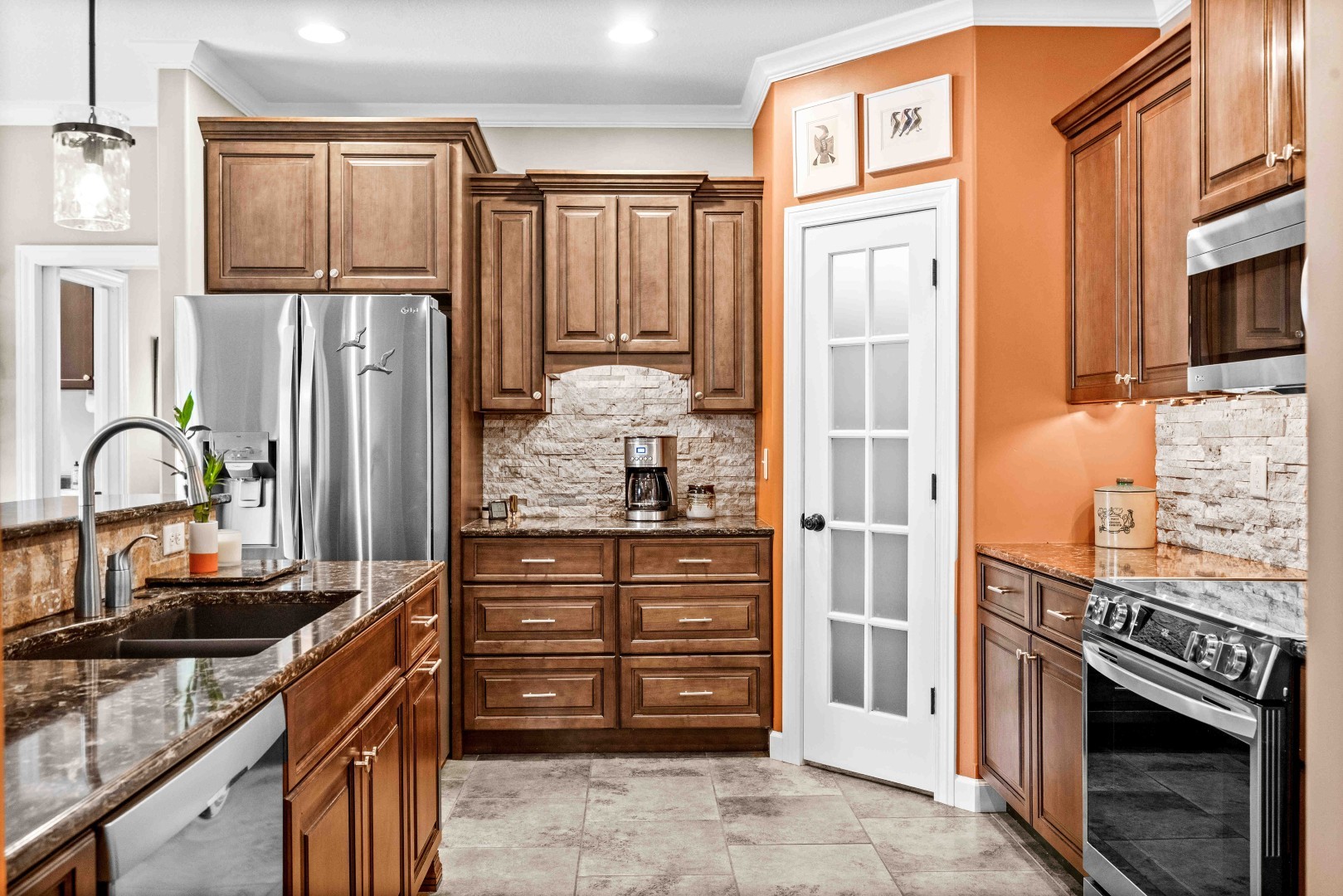 2611 Piney Run, Bloomington, IL 61705