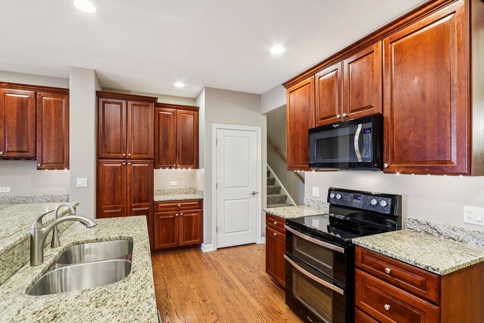 1341 Ashbury Circle, Lemont, IL 60439