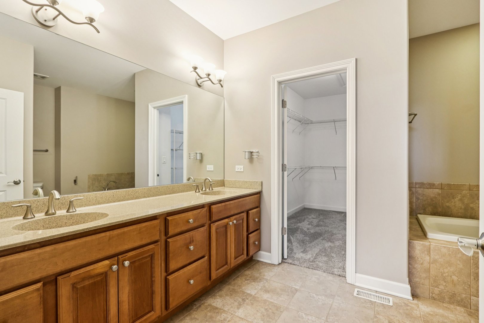 1341 Ashbury Circle, Lemont, IL 60439