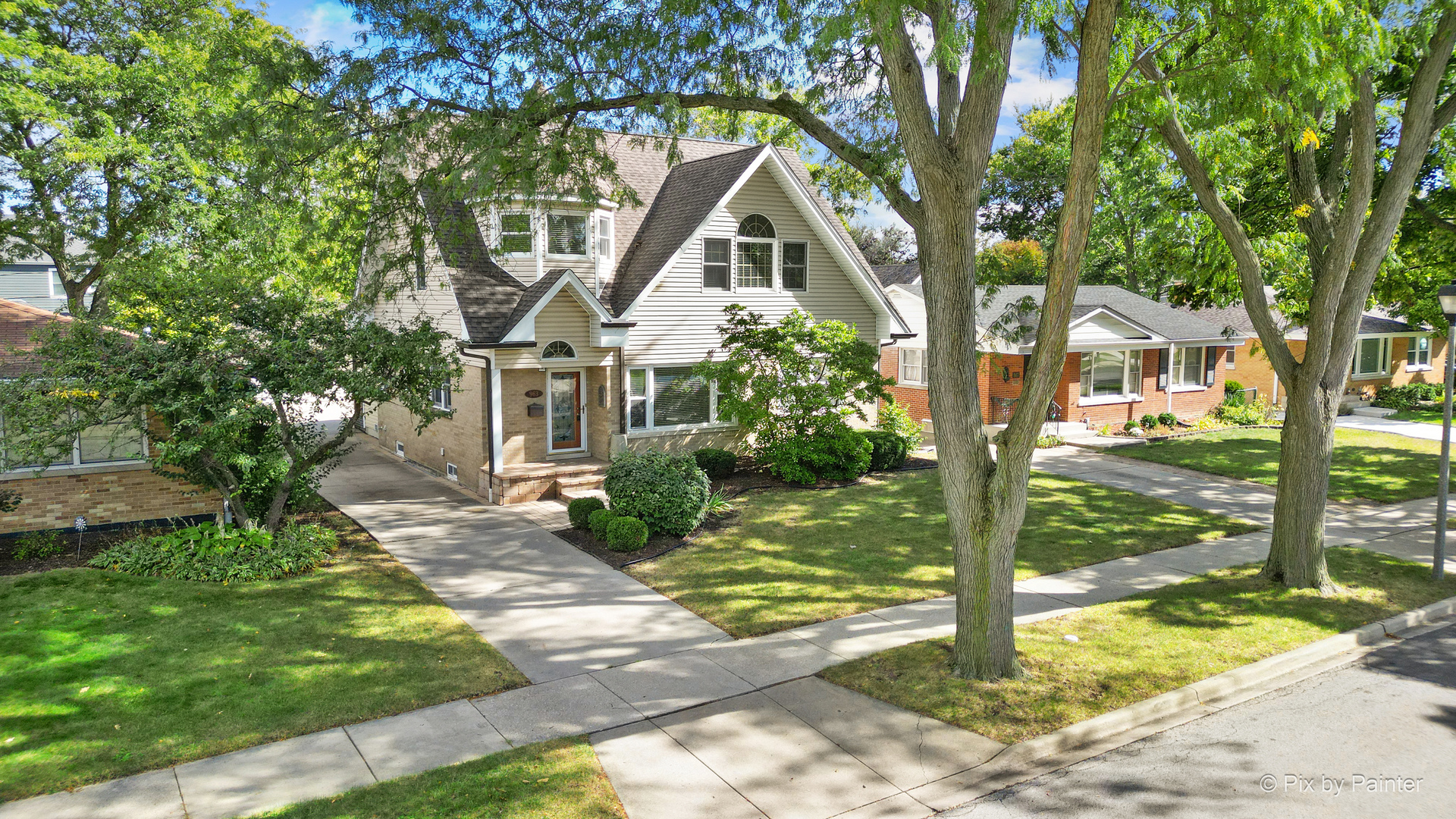 963 S Saylor Avenue, Elmhurst, IL 60126
