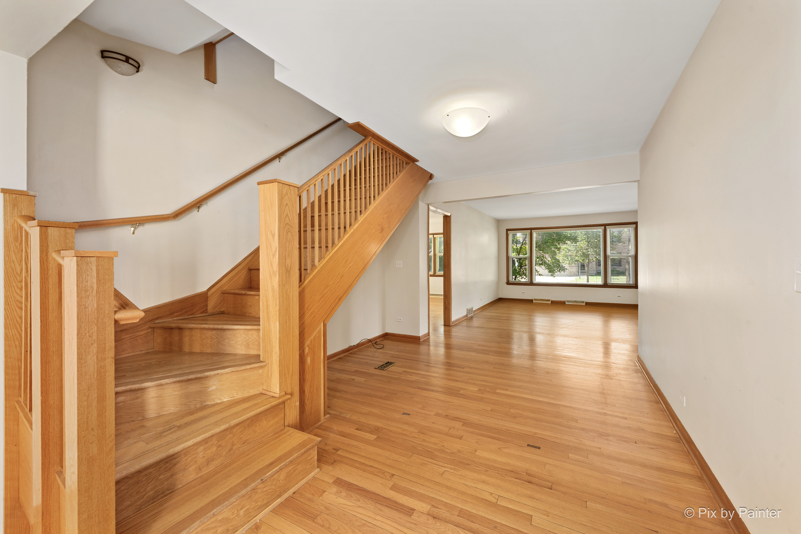 963 S Saylor Avenue, Elmhurst, IL 60126