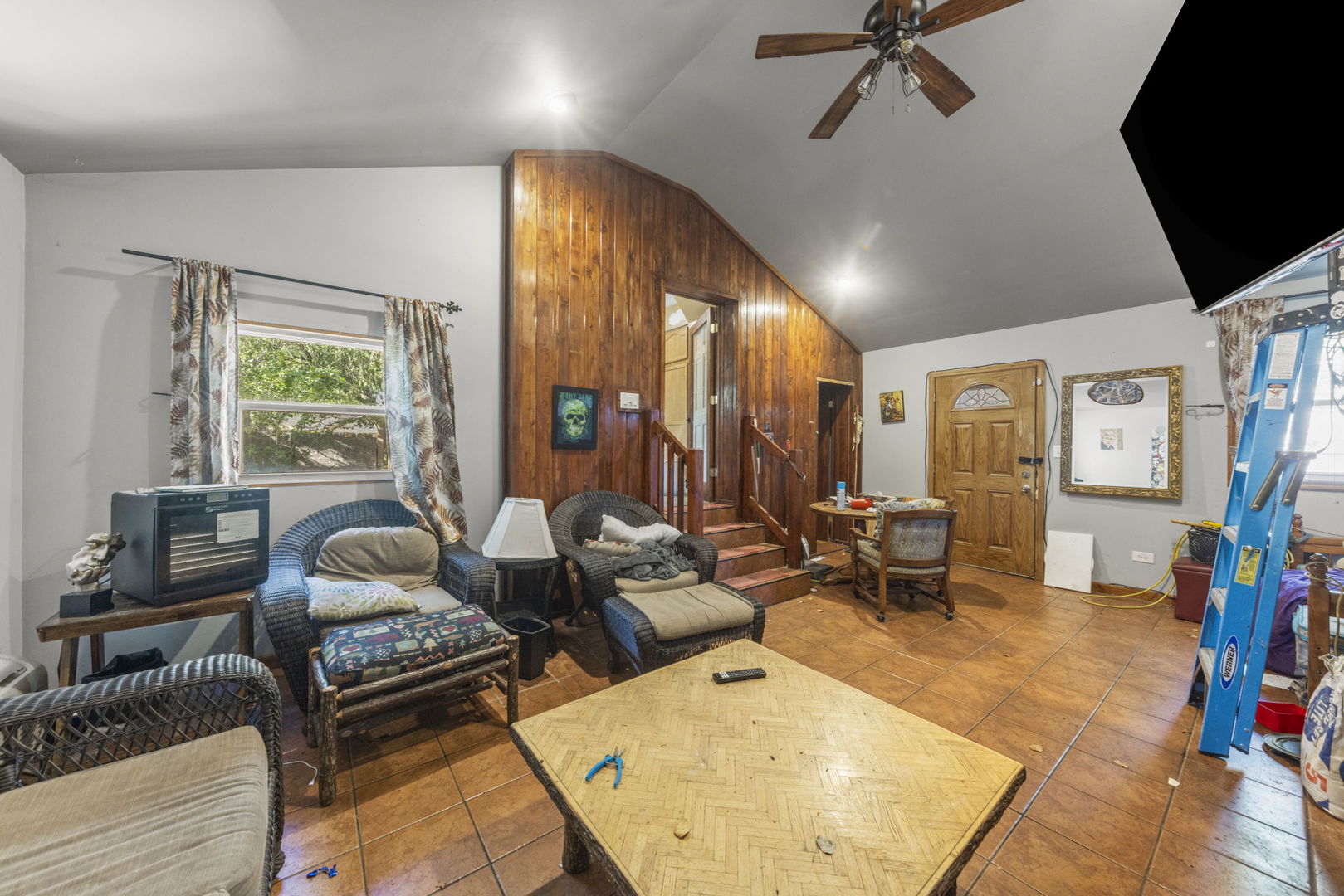 9047 S 50th Avenue, Oak Lawn, IL 60453