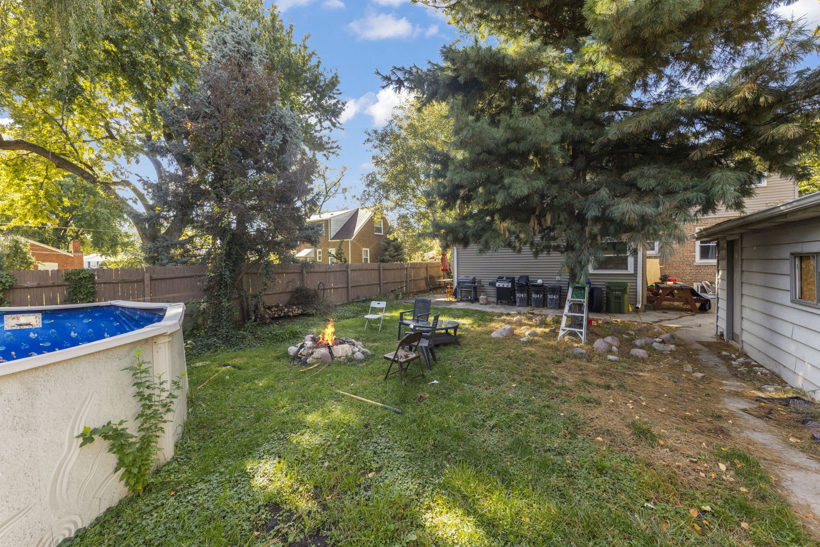 9047 S 50th Avenue, Oak Lawn, IL 60453