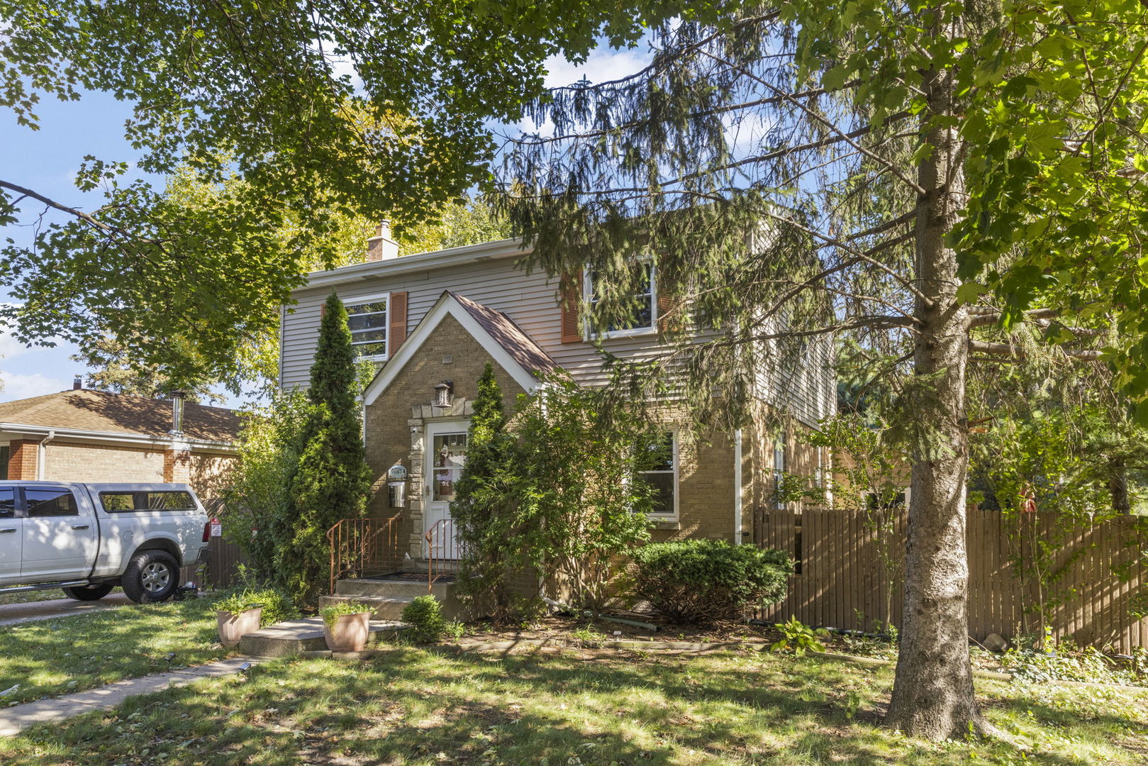 9047 S 50th Avenue, Oak Lawn, IL 60453