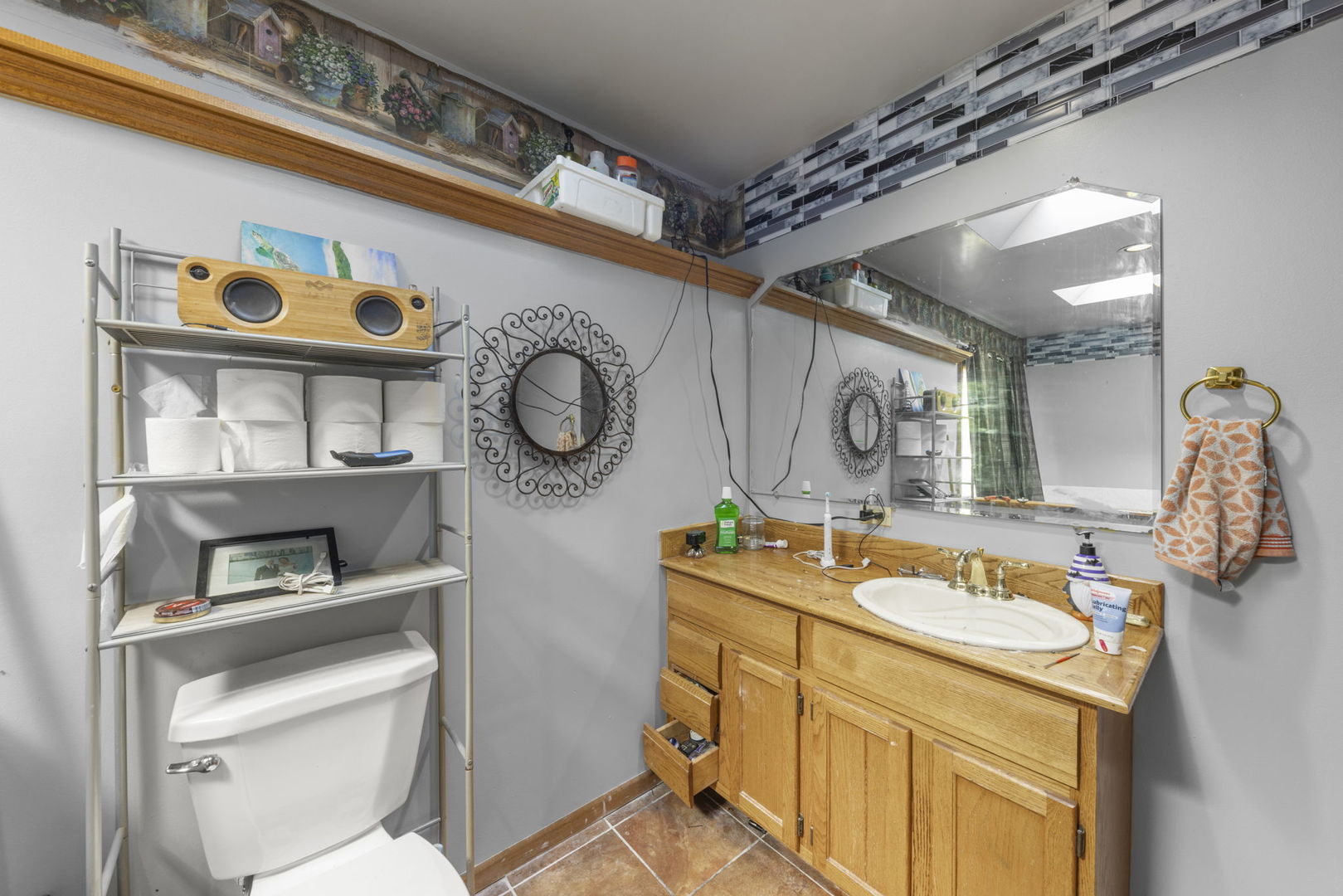 9047 S 50th Avenue, Oak Lawn, IL 60453