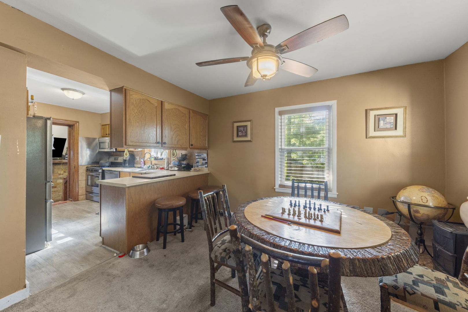 9047 S 50th Avenue, Oak Lawn, IL 60453