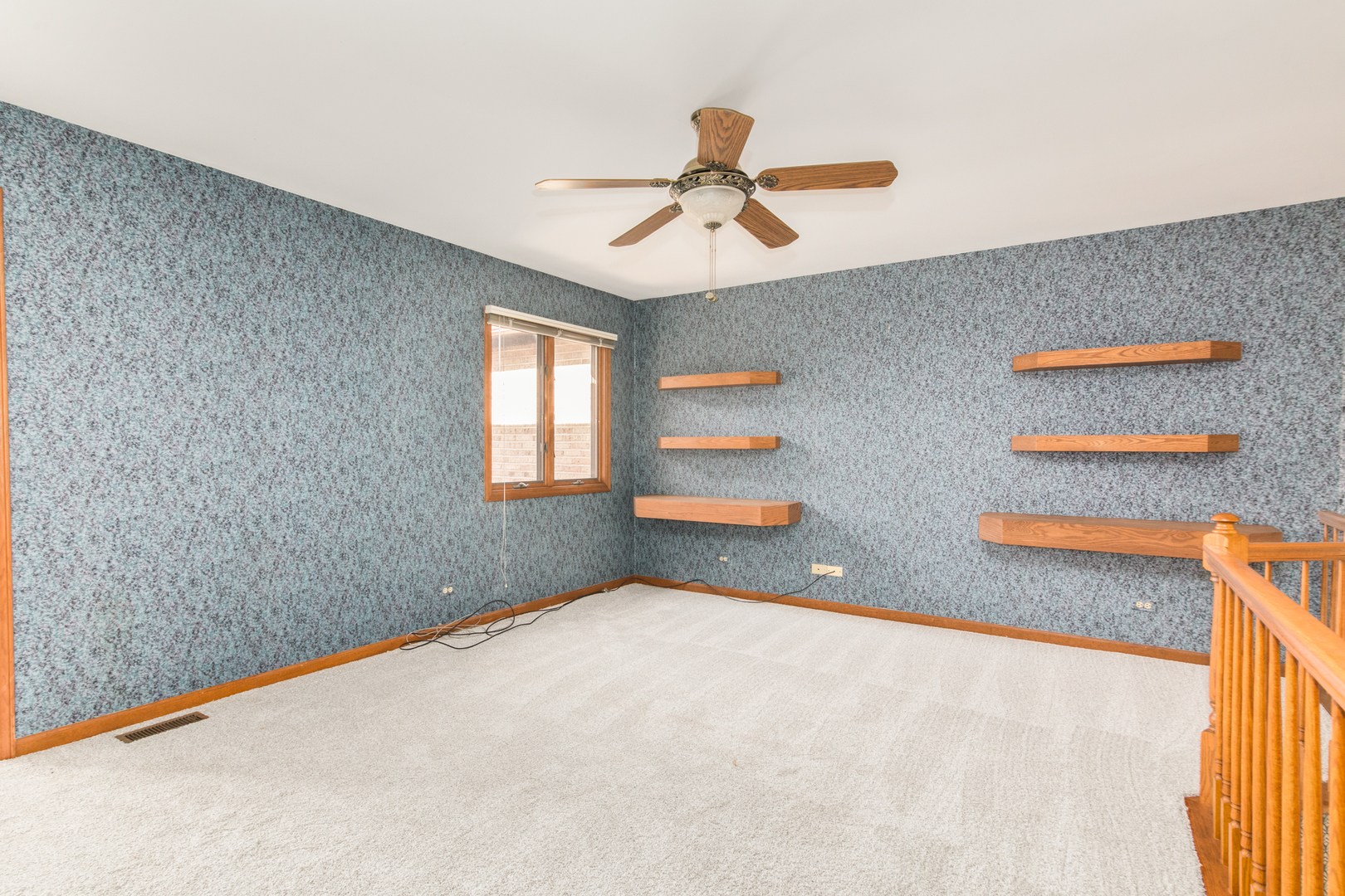 1711 Pebble Beach Court, Hoffman Estates, IL 60169