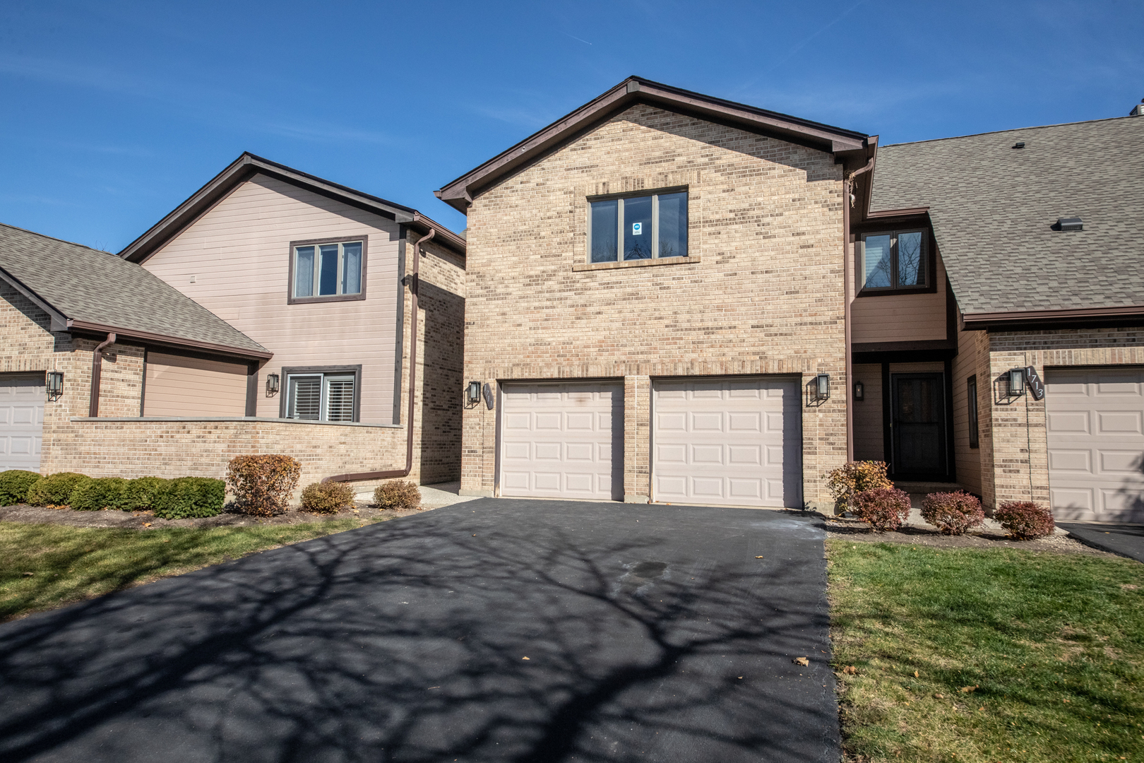 1711 Pebble Beach Court, Hoffman Estates, IL 60169