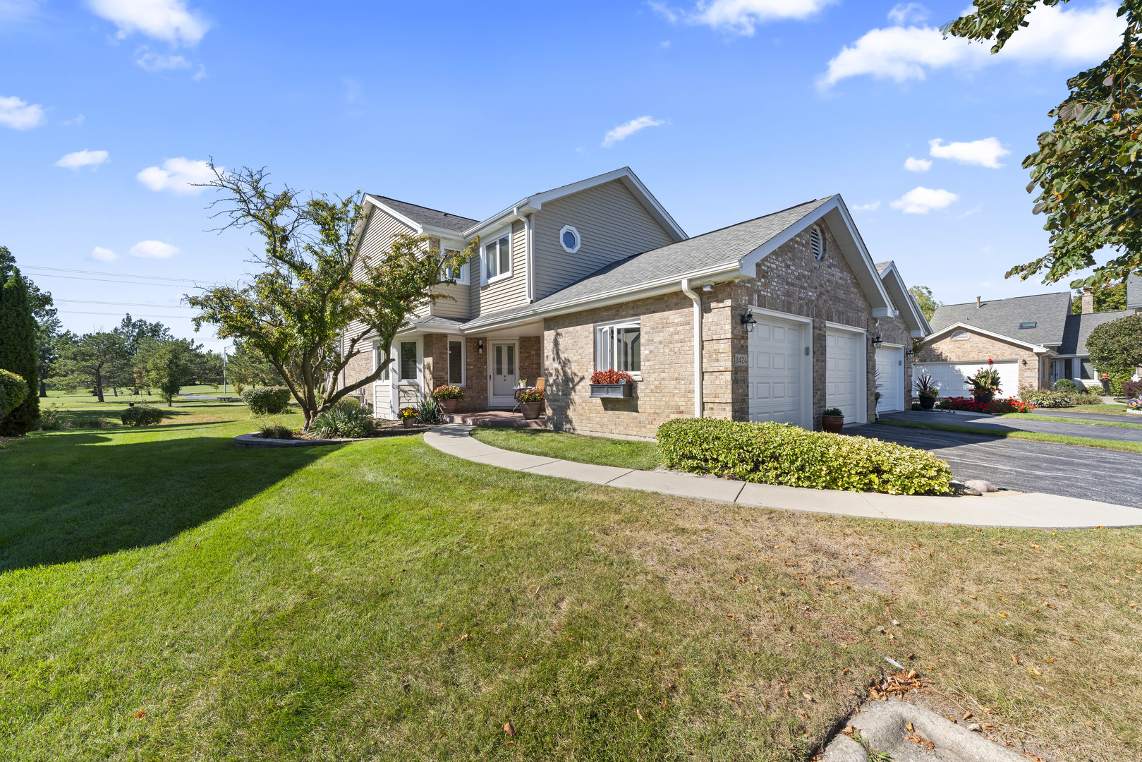 11424 LAKEBROOK Court, Orland Park, IL 60467