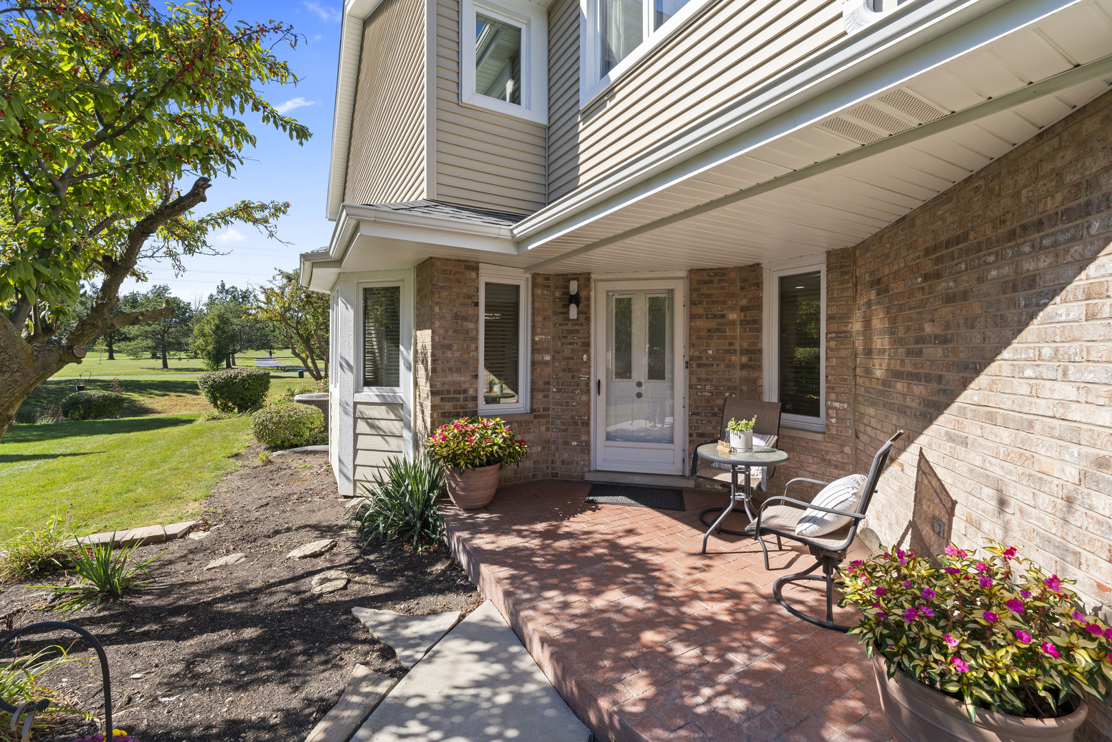 11424 LAKEBROOK Court, Orland Park, IL 60467