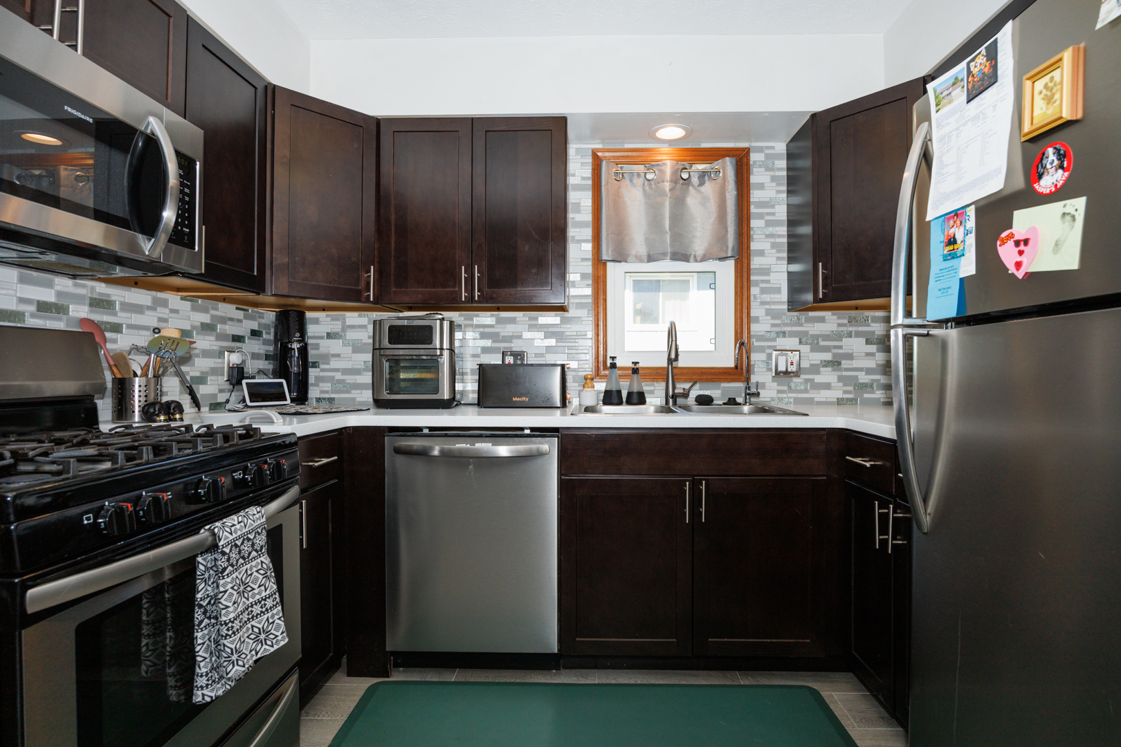 1309 Cadwell Drive, Bloomington, IL 61704