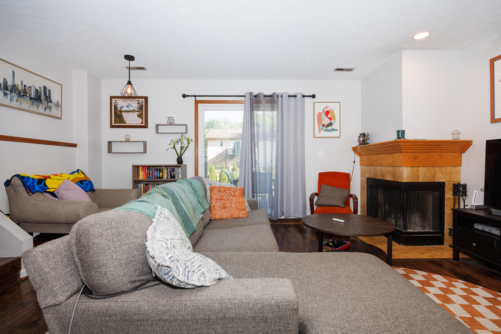 1309 Cadwell Drive, Bloomington, IL 61704