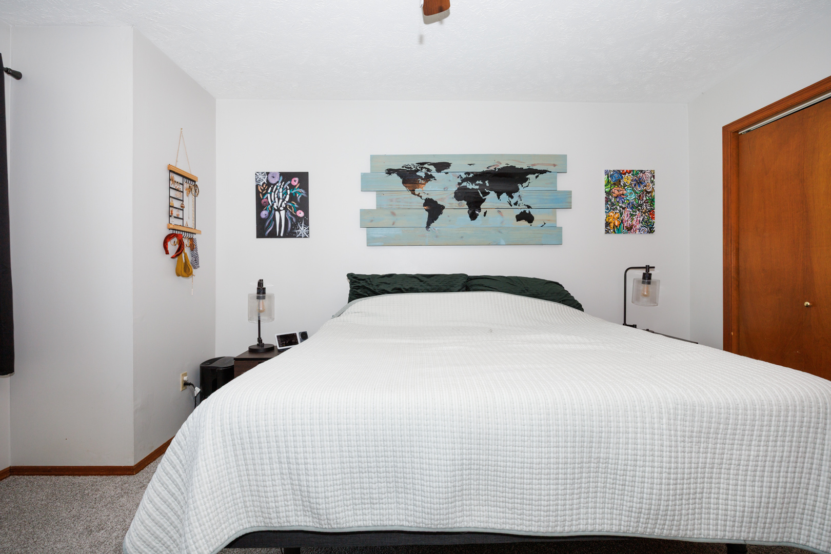 1309 Cadwell Drive, Bloomington, IL 61704