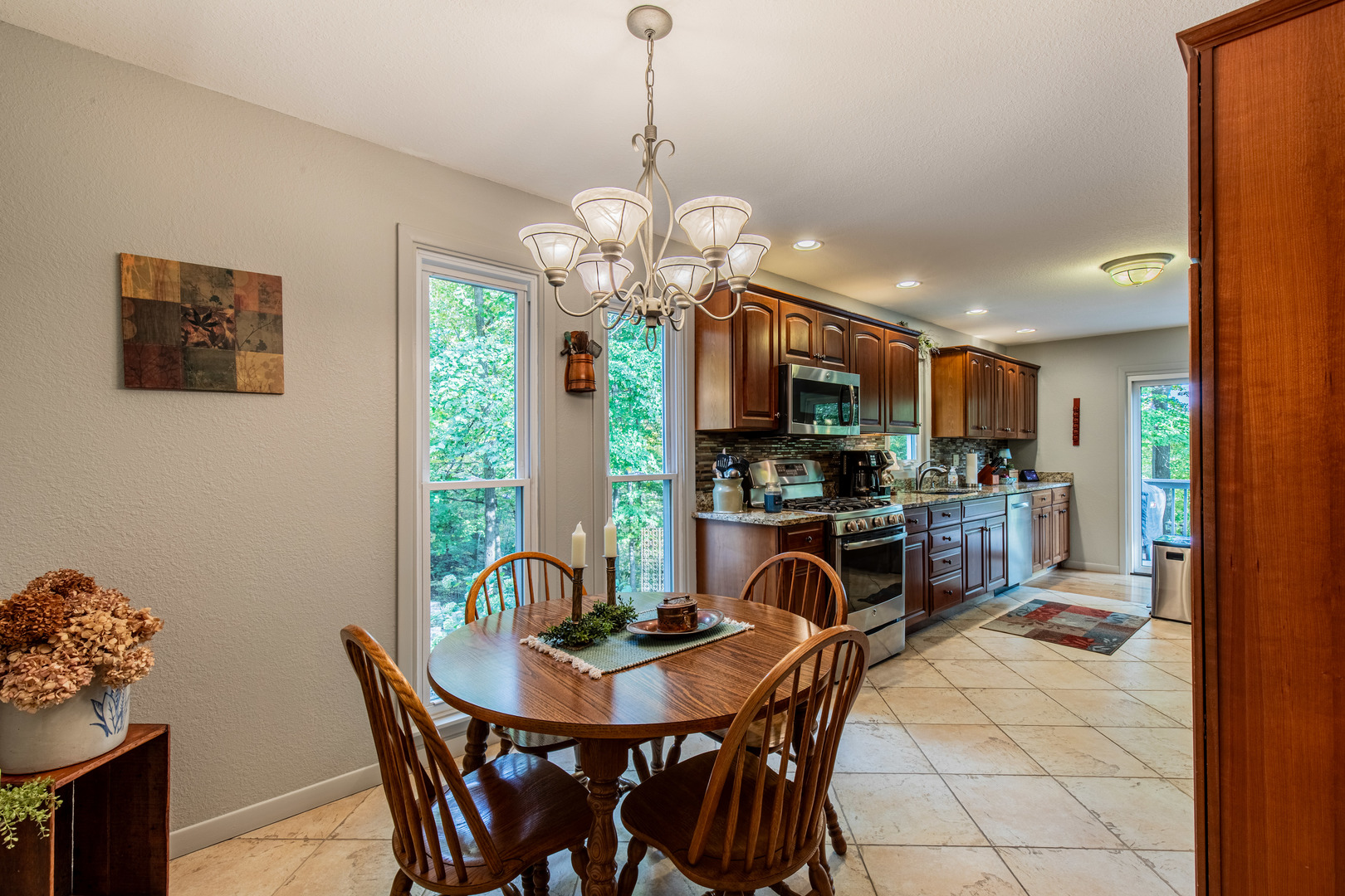 2555 Ridgefield Road, Princeton, IL 61356