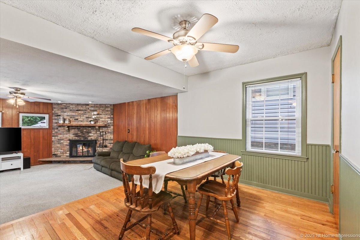 9252 S Sawyer Avenue, Evergreen Park, IL 60805