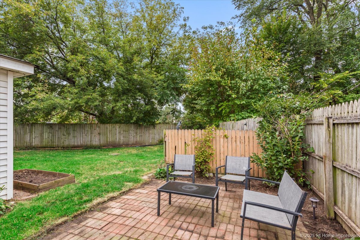 9252 S Sawyer Avenue, Evergreen Park, IL 60805