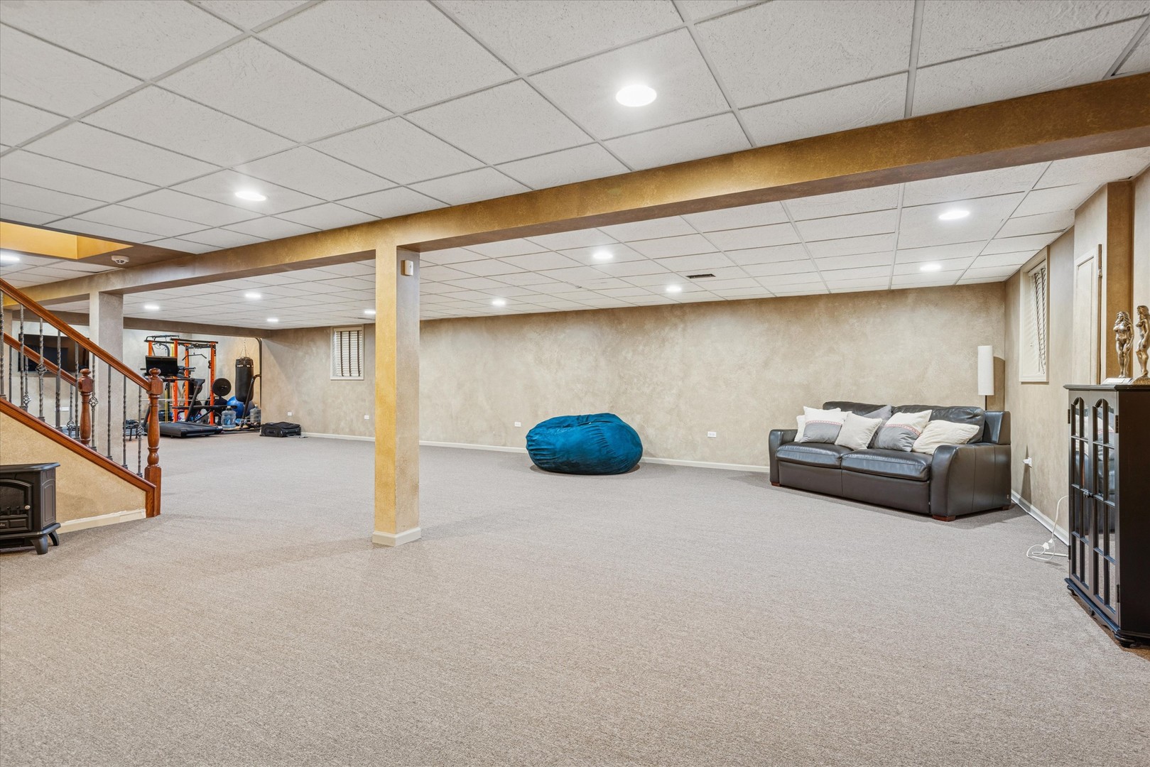 31 Croydon Lane, Oak Brook, IL 60523