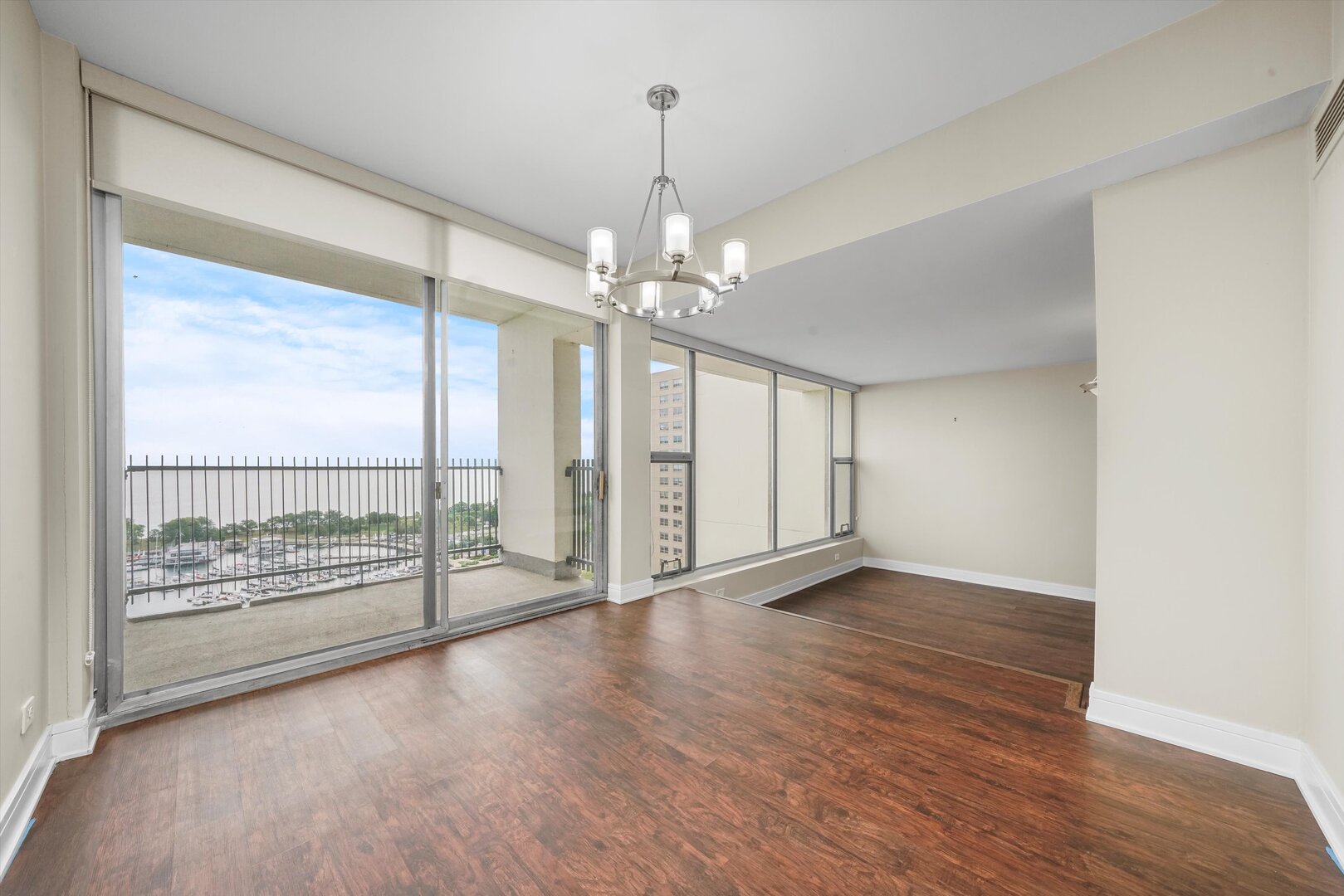 3200 N LAKE SHORE Drive #1904, Chicago, IL 60657