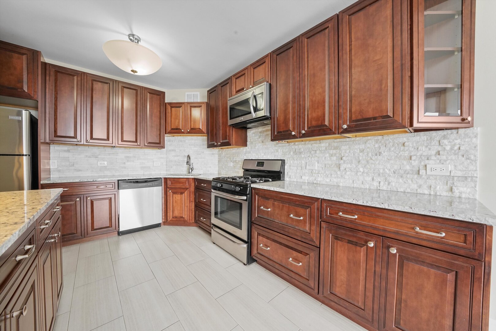 3200 N LAKE SHORE Drive #1904, Chicago, IL 60657