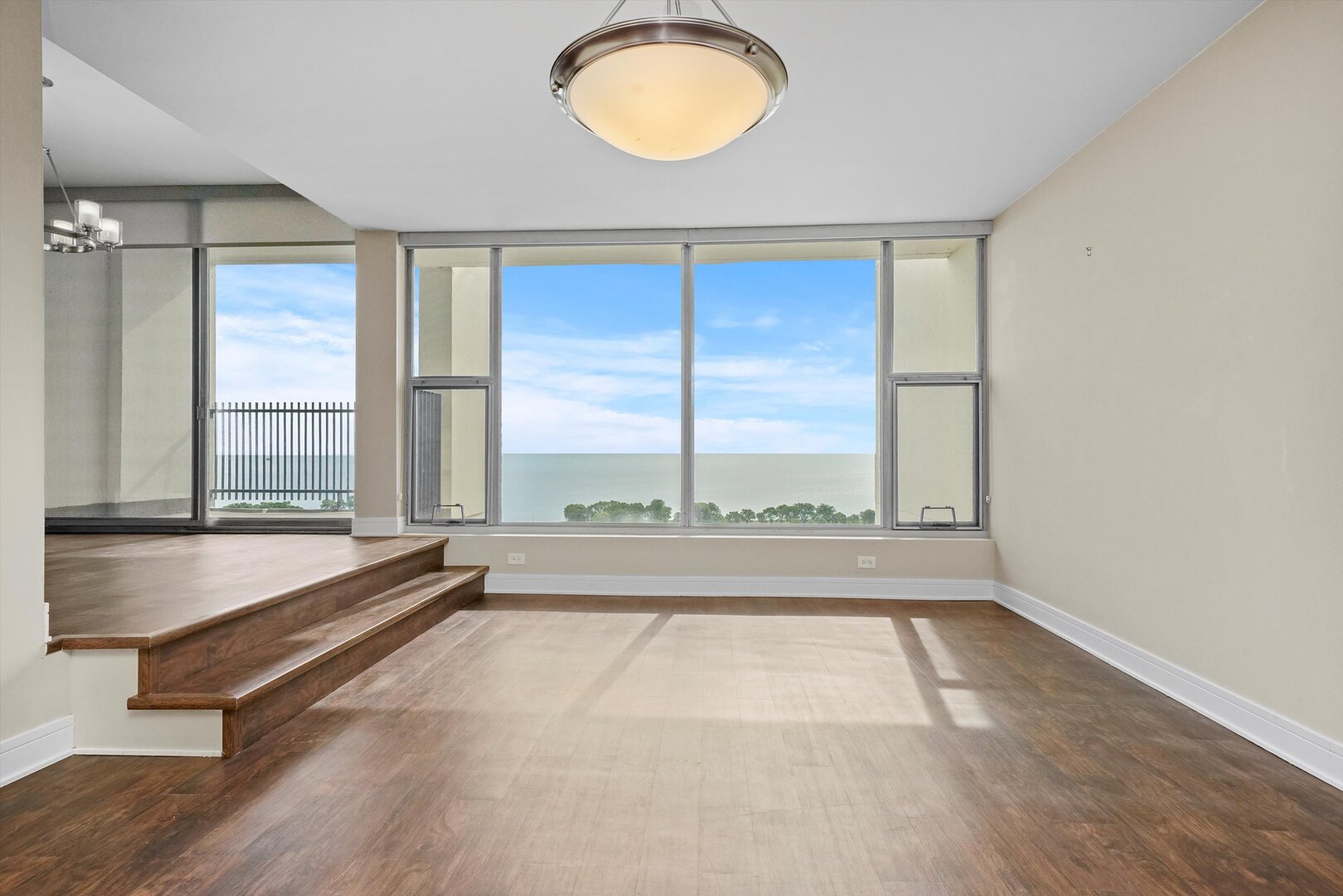 3200 N LAKE SHORE Drive #1904, Chicago, IL 60657