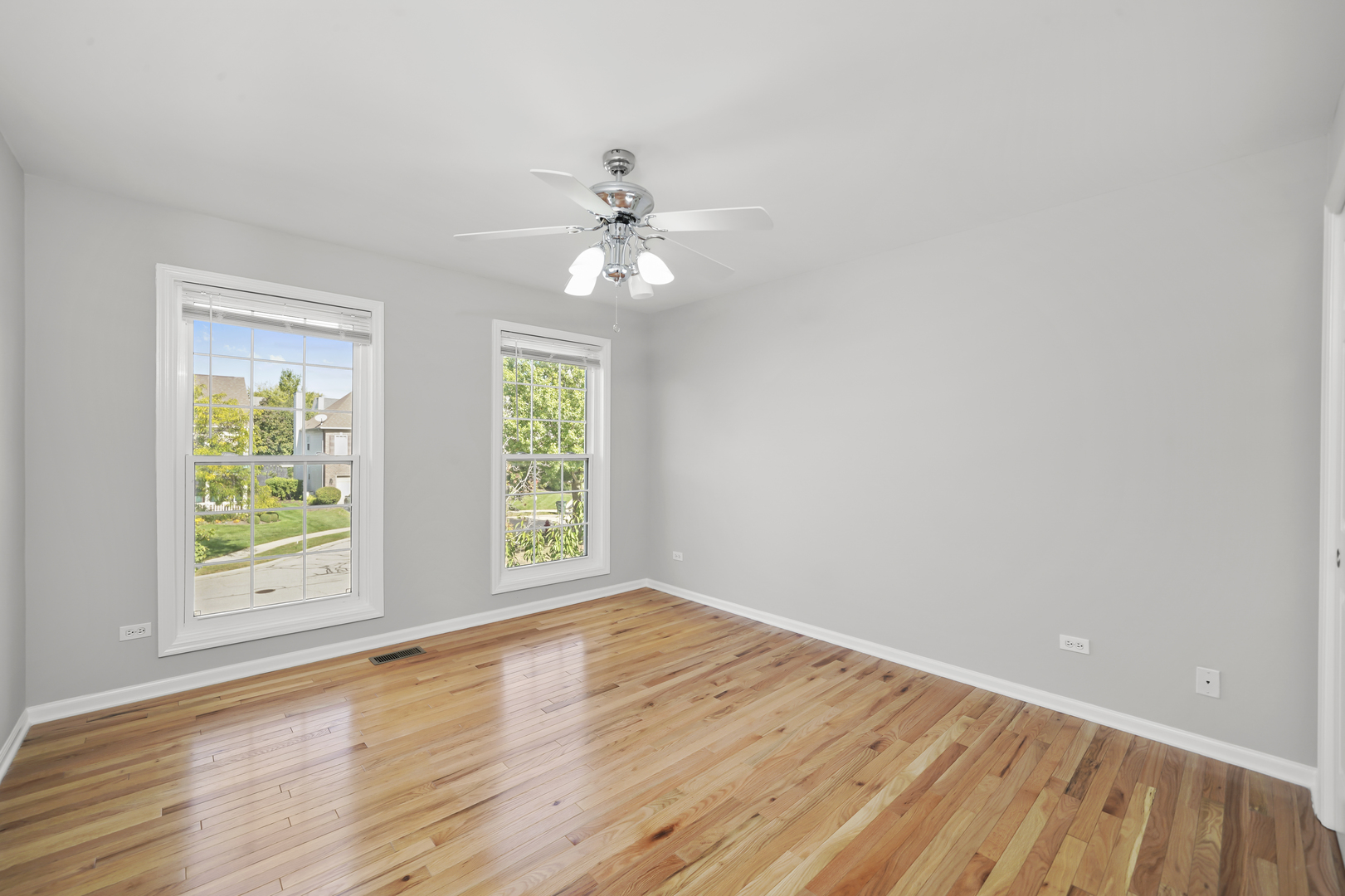 1379 W Deer Court, Palatine, IL 60067