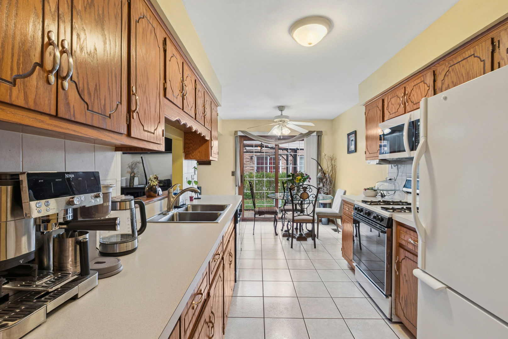 4326 W Emerald Way Street, Alsip, IL 60803