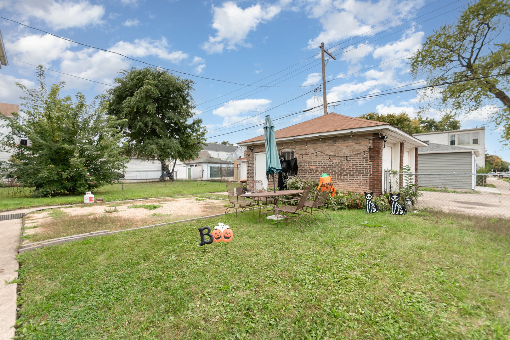 1300 S 49th Avenue, Cicero, IL 60804