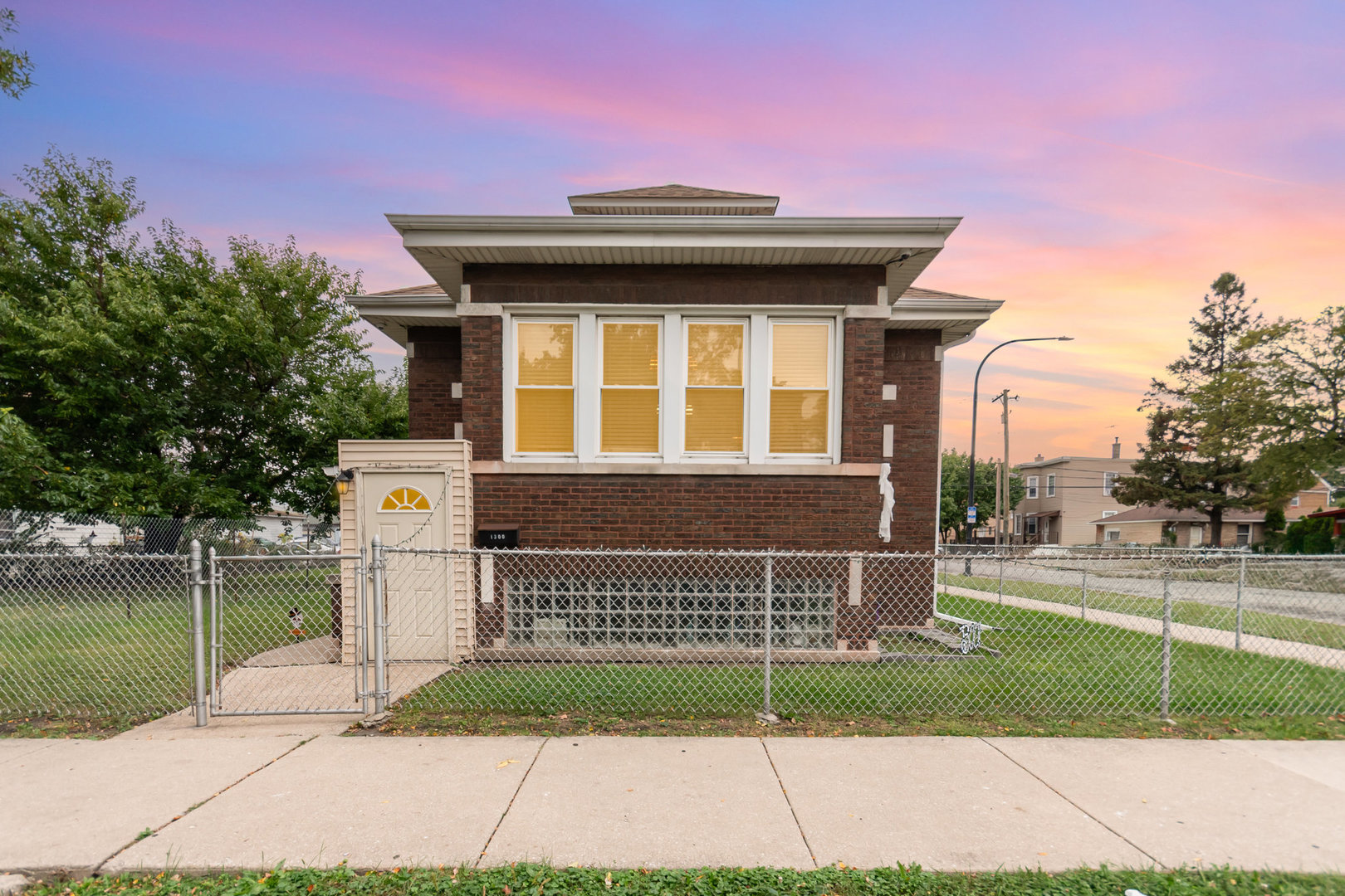 1300 S 49th Avenue, Cicero, IL 60804