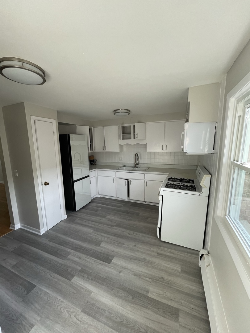2802 N Rutherford Avenue #3C, Chicago, IL 60634