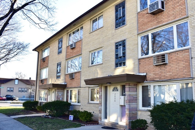 2802 N Rutherford Avenue #3C, Chicago, IL 60634
