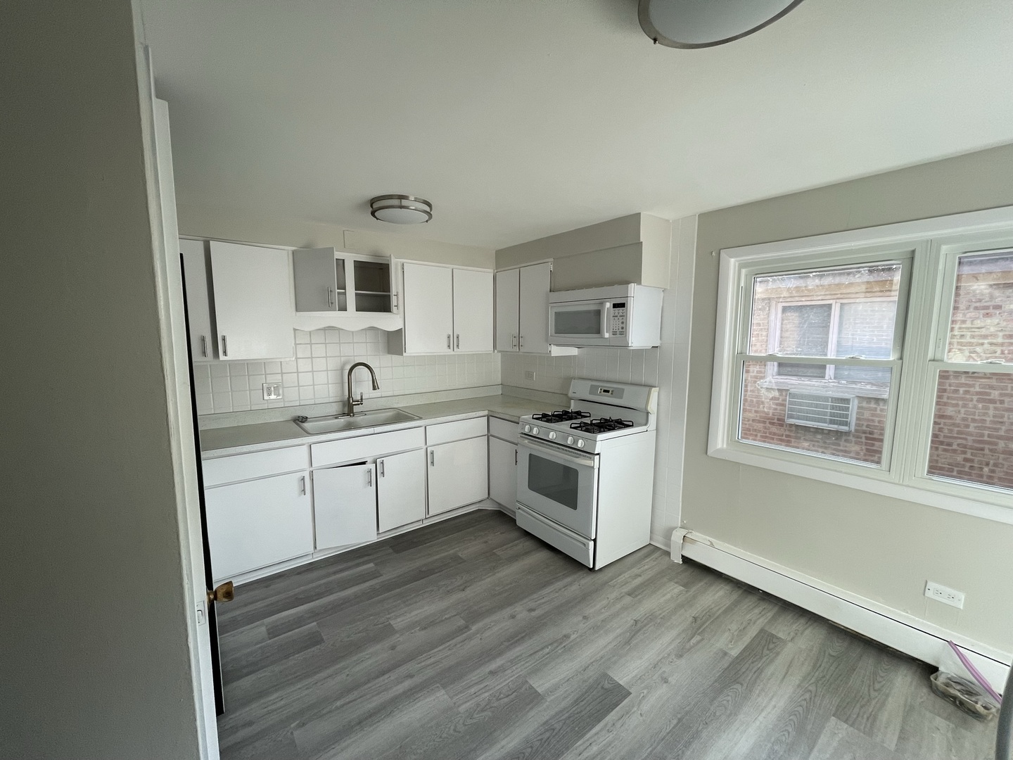 2802 N Rutherford Avenue #3C, Chicago, IL 60634