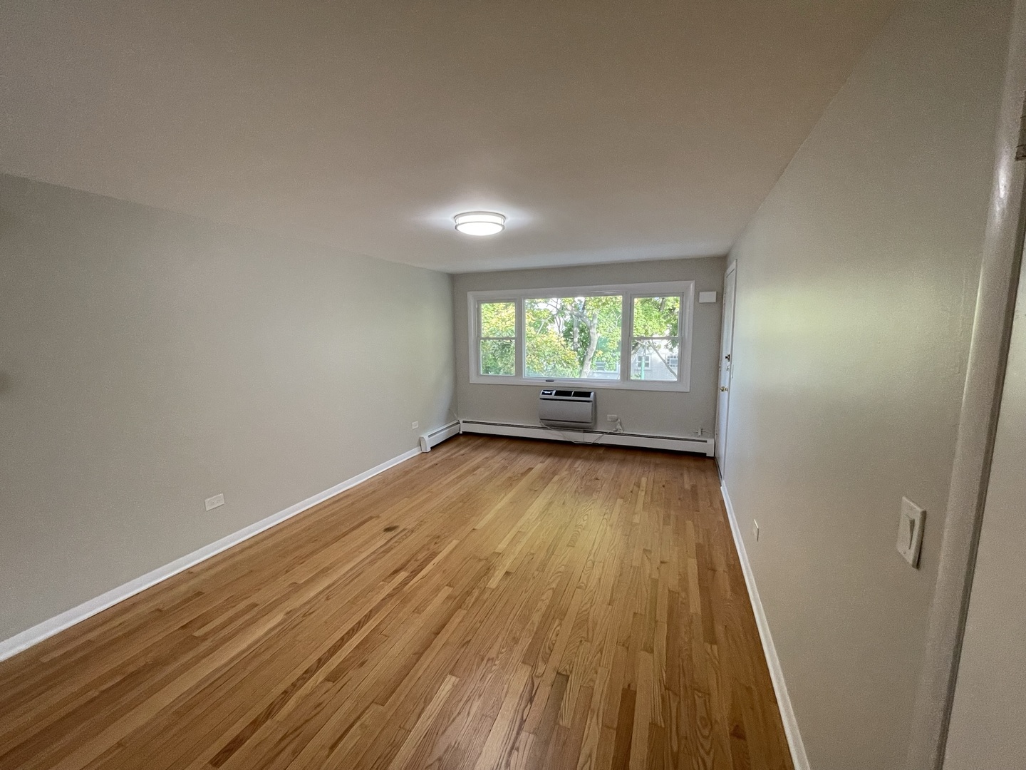 2802 N Rutherford Avenue #3C, Chicago, IL 60634