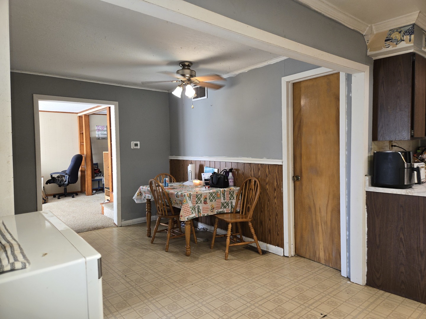 802 Railroad Street, Beaverville, IL 60912