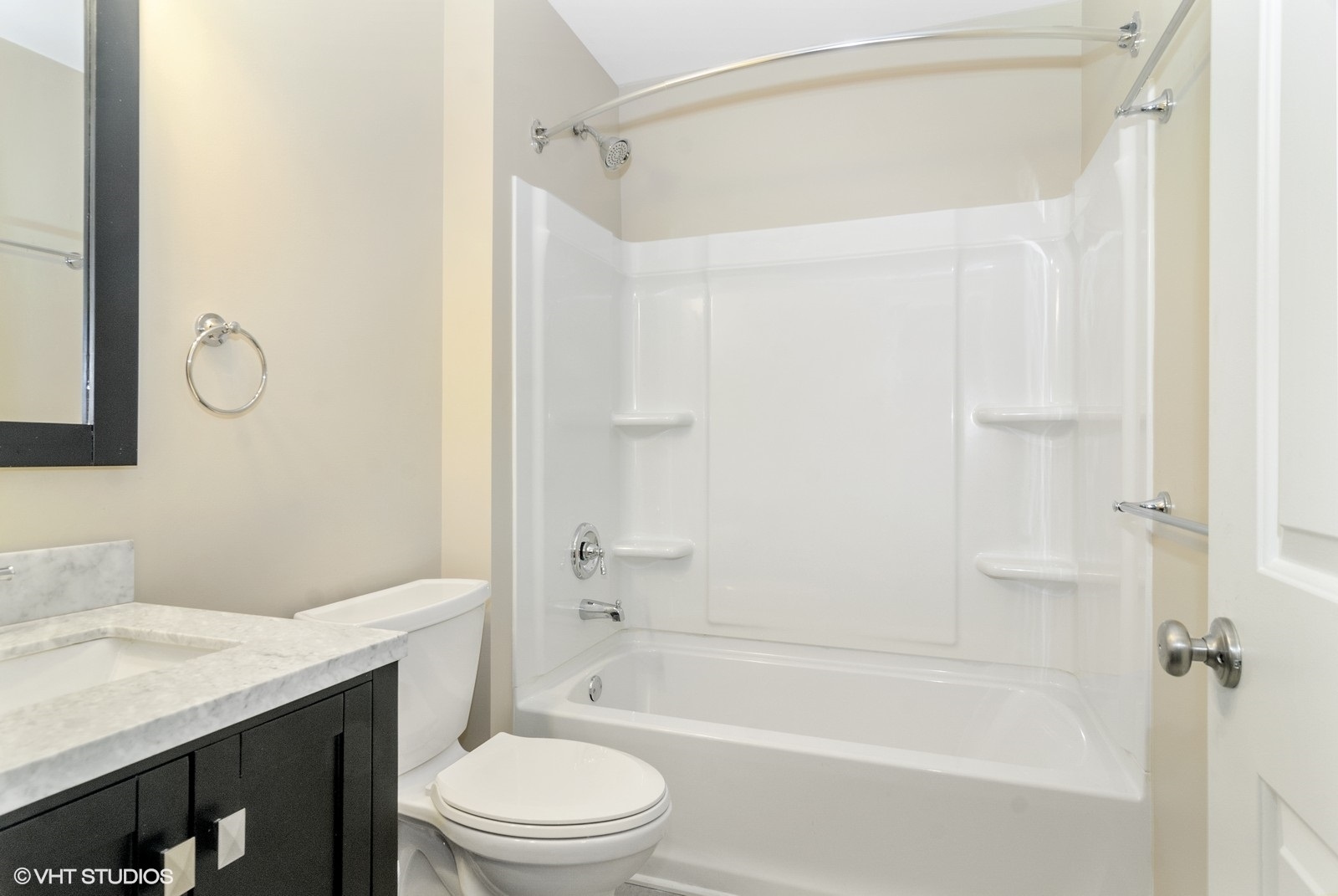 28W456 Batavia Road, Warrenville, IL 60555