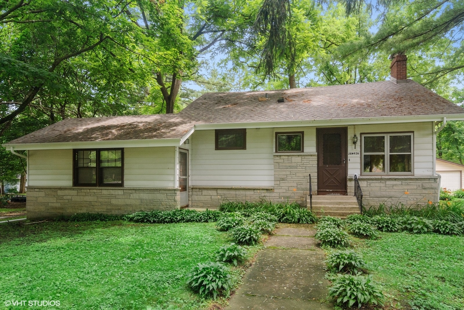 28W456 Batavia Road, Warrenville, IL 60555